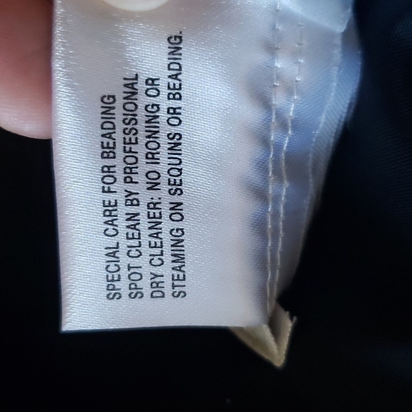 DAYMOR Couture Beaded Bodice Gown, Size 8 - Picture 16 of 17